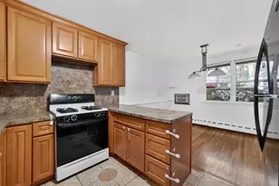 81 Kearsing Pkwy, Monsey, NY 10952 - Photo 7