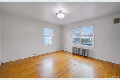 67 Orchard Street, Lindenhurst, NY 11757 - Photo 7