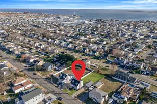 67 Orchard St, Lindenhurst, NY 11757 - Photo 29