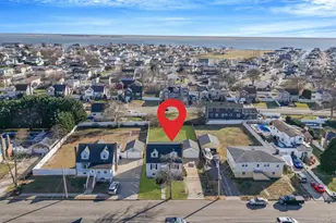 67 Orchard St, Lindenhurst, NY 11757 - Photo 3