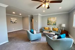 323 Brook Ave, Bay Shore, NY 11706 - Photo 3