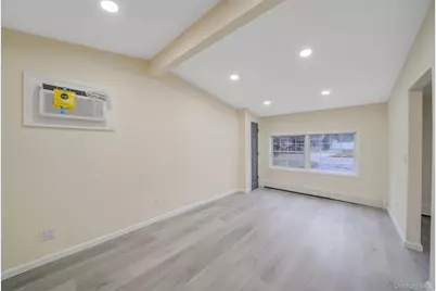 20 Matsunaye Drive, Medford, NY 11763 - Photo 13