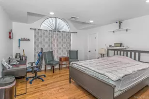 7 Sebree Pl, Plainview, NY 11803 - Photo 19