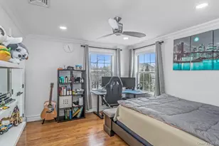 7 Sebree Pl, Plainview, NY 11803 - Photo 21