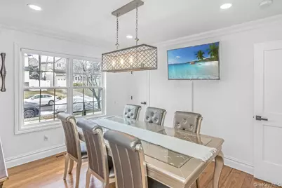 7 Sebree Place, Plainview, NY 11803 - Photo 11