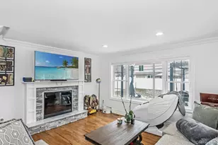 7 Sebree Pl, Plainview, NY 11803 - Photo 9