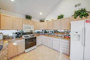 2101 Nicole Dr, Port Jefferson Station, NY 11776 - Photo 9