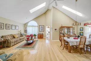 2101 Nicole Dr, Port Jefferson Station, NY 11776 - Photo 3