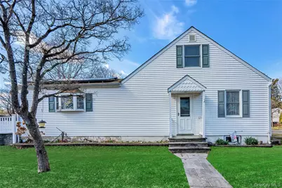 119 E 13th Street, Huntington Station, NY 11746 - Photo 3