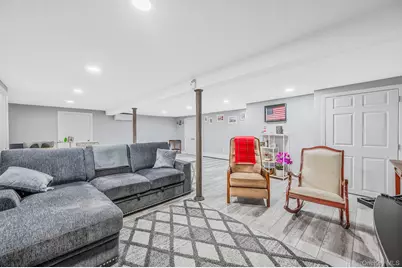 2 Greenpine Court, Dix Hills, NY 11746 - Photo 31