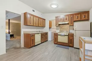 5431 Expressway Dr N, Holtsville, NY 11742 - Photo 21