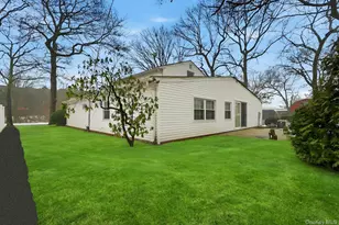 5431 Expressway Dr N, Holtsville, NY 11742 - Photo 5