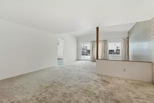 5431 Expressway Dr N, Holtsville, NY 11742 - Photo 11