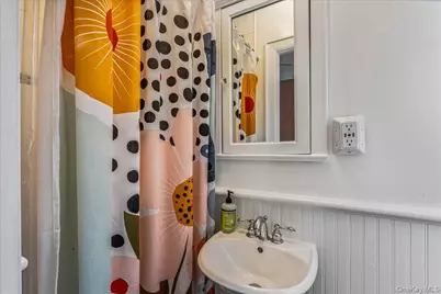 38-30 Douglaston Parkway #G2, Douglaston, NY 11363 - Photo 7