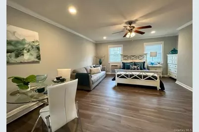 184 Hallock Road #6A2, Lake Grove, NY 11755 - Photo 5