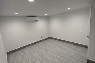 174 Whittier Ave, Babylon, NY 11703 - Photo 3