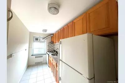 147-37 38th Avenue #C64, Flushing, NY 11354 - Photo 7