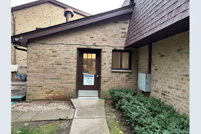 13 Pinebrook Place #13, Bay Shore, NY 11706 - Photo 9