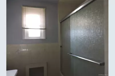 1299 World Avenue #2, Elmont, NY 11003 - Photo 11