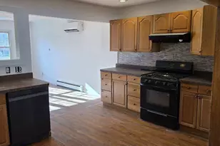 125 Greenwood Dr, North Babylon, NY 11703 - Photo 7