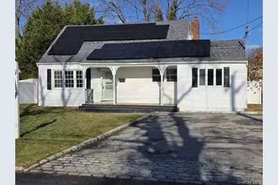 125 Greenwood Drive, North Babylon, NY 11703 - Photo 1