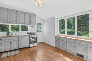 49 Thorney Ave, Huntington Station, NY 11746 - Photo 5