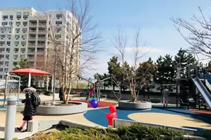 131-01 40th Rd, Flushing, NY 11354 - Photo 15