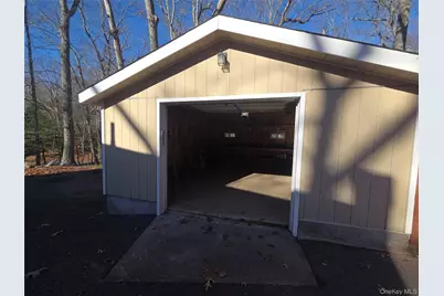2354 N Wading River Road, Wading River, NY 11792 - Photo 27