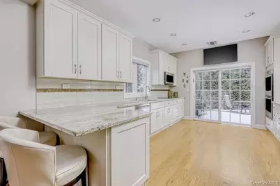 9 Westminster Way, Pomona, NY 10970 - Photo 7