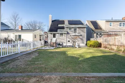 158 Reville Street, Bronx, NY 10464 - Photo 25