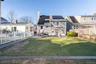 158 Reville St, Bronx, NY 10464 - Photo 25