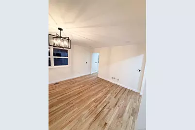 31 N Cozine Road, Manorville, NY 11949 - Photo 9