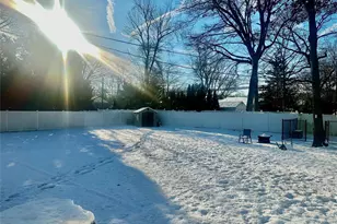 74 Wedgewood Dr, Coram, NY 11727 - Photo 13