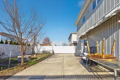 161-08 86th Street, Howard Beach, NY 11414 - Photo 29