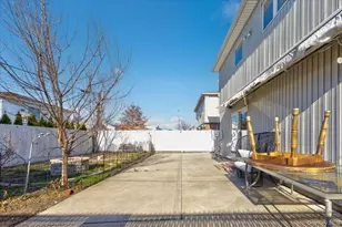 161-08 86th St, Howard Beach, NY 11414 - Photo 29