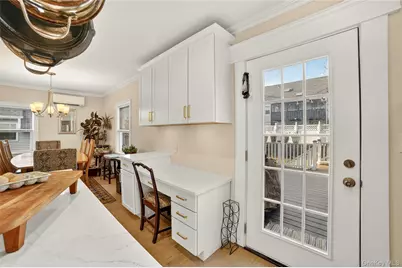 1408 Henry Avenue, Mamaroneck, NY 10543 - Photo 9