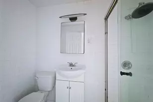 60-48 80th Ave, Glendale, NY 11385 - Photo 23