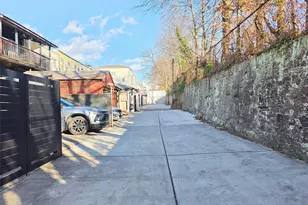 60-48 80th Ave, Glendale, NY 11385 - Photo 37