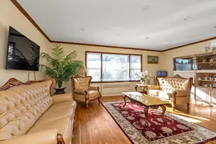 84-43 Kendrick Pl, Jamaica, NY 11432 - Photo 3