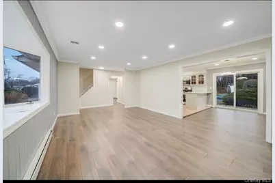 39 2nd Place, Central Islip, NY 11722 - Photo 11