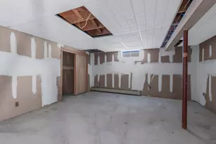 103 Glider Ave, Riverhead, NY 11901 - Photo 15