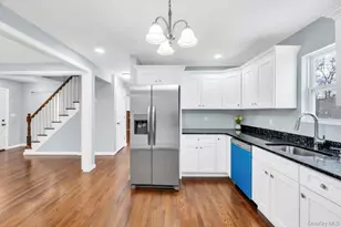 4 Dourland Rd, Medford, NY 11763 - Photo 23