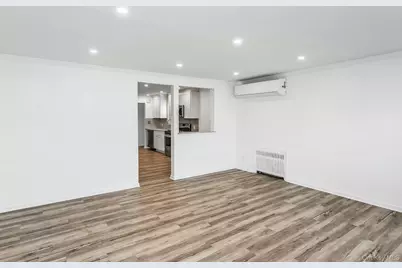 2864 Wilson Avenue, Bellmore, NY 11710 - Photo 9