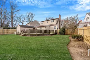 204 Maeder Ave, Merrick, NY 11566 - Photo 9