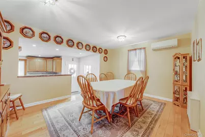 204 Maeder Avenue, Merrick, NY 11566 - Photo 15