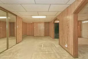 99 Oakfield Ave, Dix Hills, NY 11746 - Photo 27