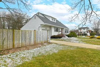 4 Deepdale Drive, Brentwood, NY 11717 - Photo 3