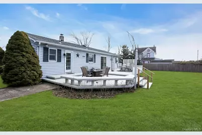 358 Rider Avenue, Patchogue, NY 11772 - Photo 21