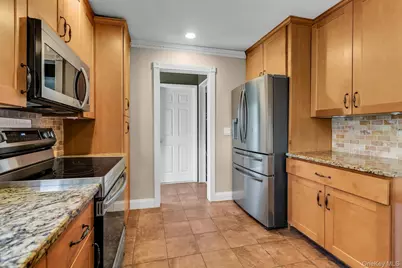 358 Rider Avenue, Patchogue, NY 11772 - Photo 11