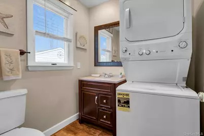 358 Rider Avenue, Patchogue, NY 11772 - Photo 15